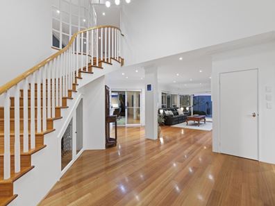 3 Cuttle Court, Mullaloo WA 6027