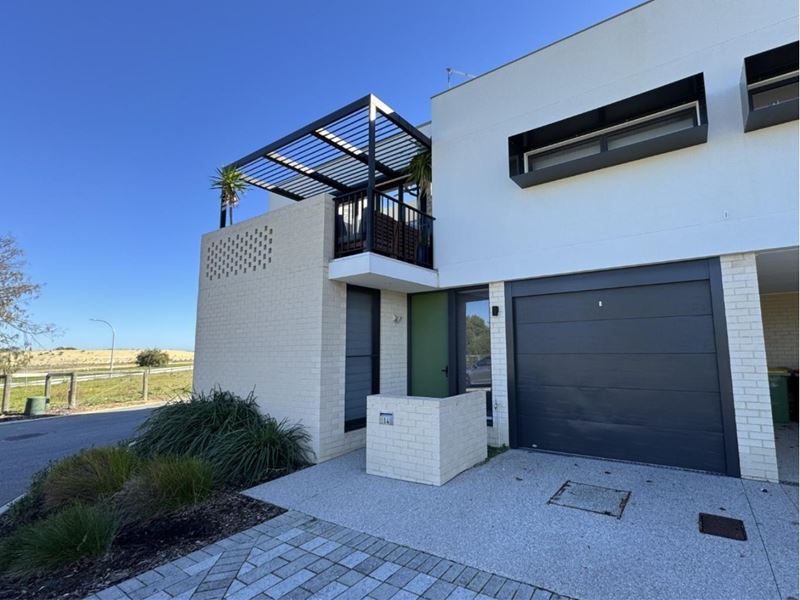 14 Silvergull Street, North Coogee