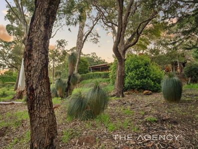 7 Spring Road, Kalamunda WA 6076