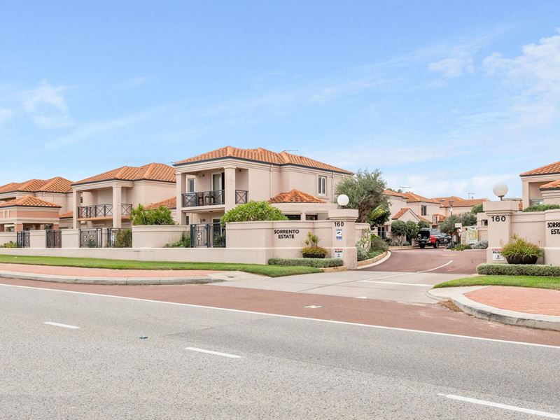 86/160 West Coast Drive, Sorrento WA 6020