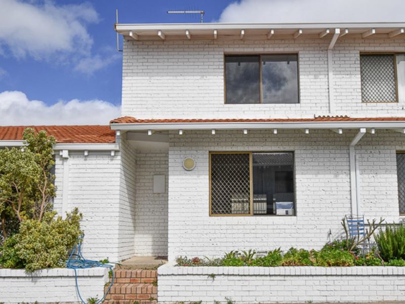 6/35B Halls Head Parade, Halls Head WA 6210