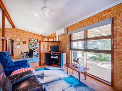 5644 North West Coastal Highway, Alma WA 6535