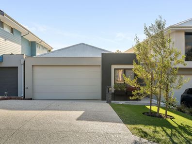 8A Edgefield Way, North Beach WA 6020