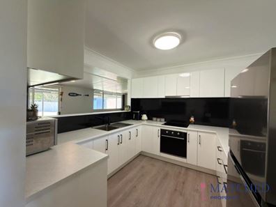 16 Dodd Street, Dongara WA 6525