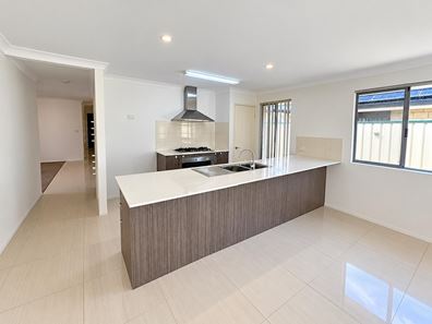 75 Minerva Loop, Success WA 6164