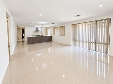 75 Minerva Loop, Success WA 6164