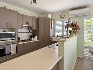 17 Damia Circle, Port Denison WA 6525