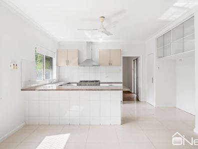 2048 Albany Highway, Maddington WA 6109