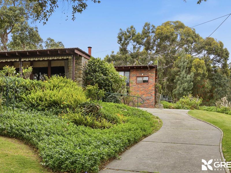 14 Melaleuca Road, Lesmurdie