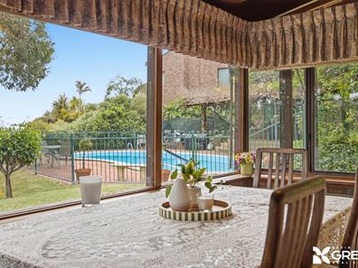 14 Melaleuca Road, Lesmurdie WA 6076