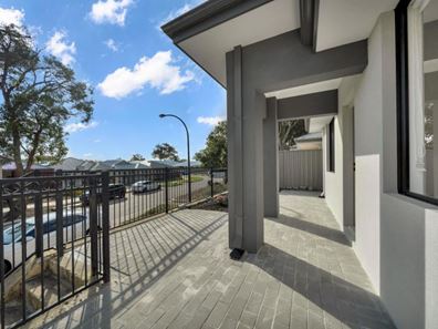 69 Somerford Promenade, Wellard WA 6170