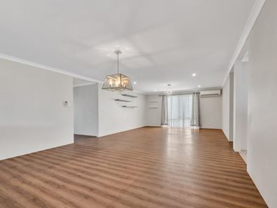 15 Wildwave Bend, Wandina WA 6530