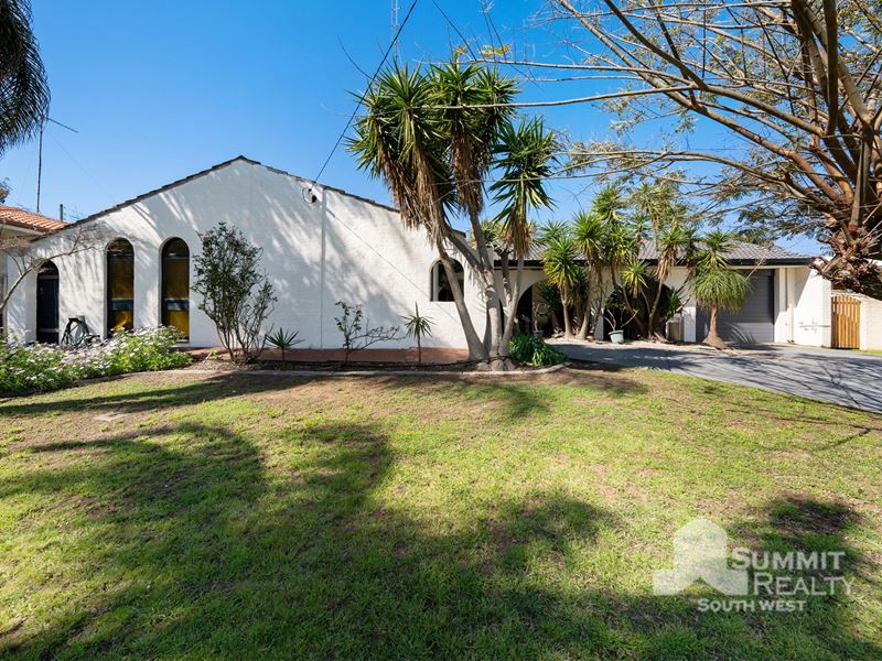 15 Wakefield Avenue, Withers WA 6230
