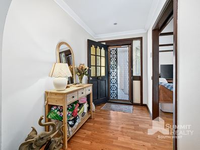 15 Wakefield Avenue, Withers WA 6230