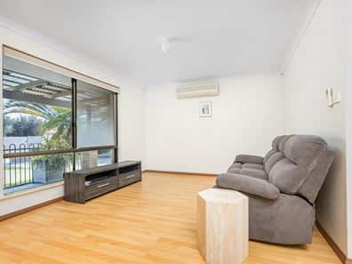 65 Tallarook Way, Waggrakine WA 6530