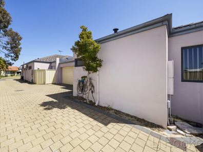 12B Lodesworth Road, Westminster WA 6061