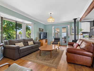 28 Hester Way, Greenwood WA 6024