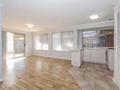 109 Pelican Pde, Ballajura WA 6066