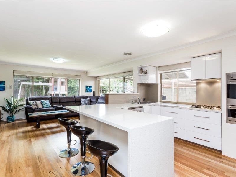 24 Marich Cove, Atwell WA 6164