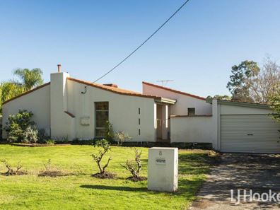 8 Kenmare Avenue, Thornlie WA 6108