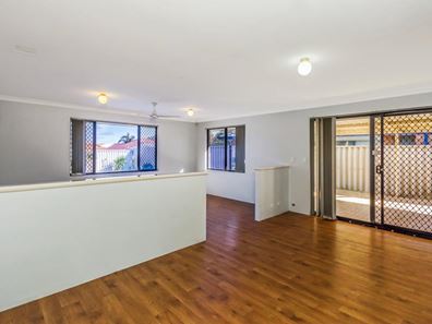 5 Wirrah  Way, Warnbro WA 6169