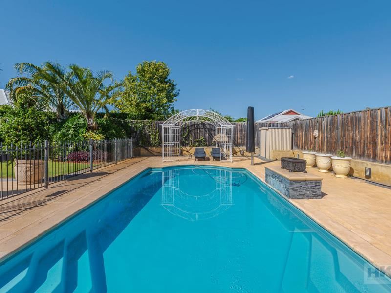 14 Portmarnock Drive, The Vines WA 6069