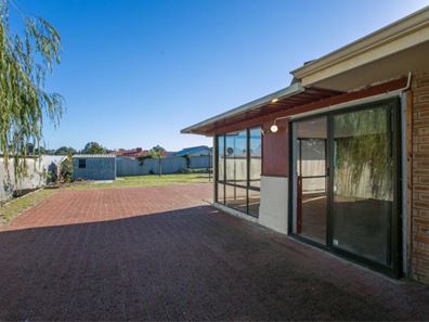 5 Meagher Way, Beechboro WA 6063