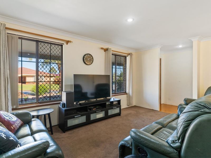 3 Burham Court, Marangaroo