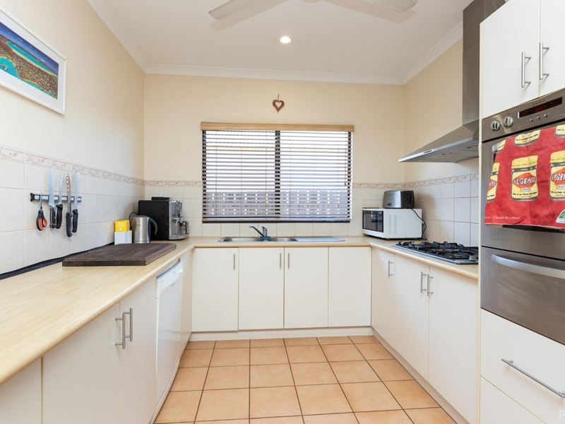 35 Planigale Loop, Djugun