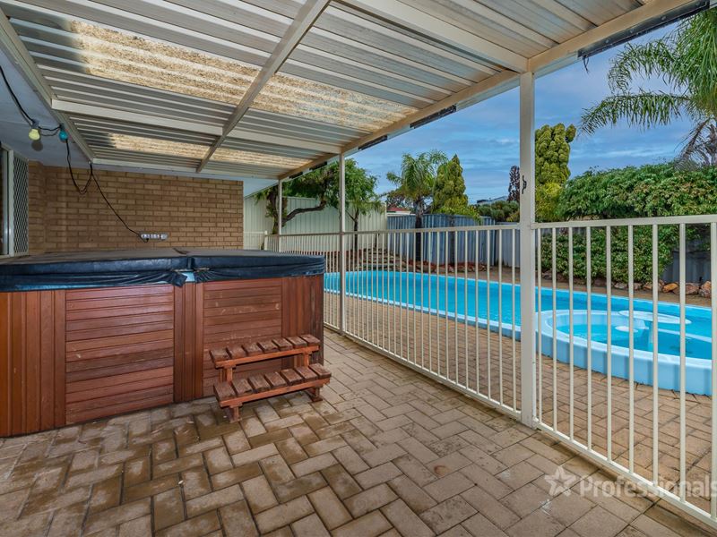 11 Magenta  Rise, Clarkson