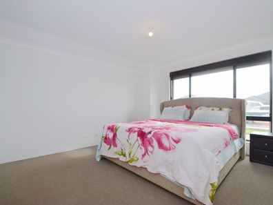 7 Lecania Street, Seville Grove WA 6112