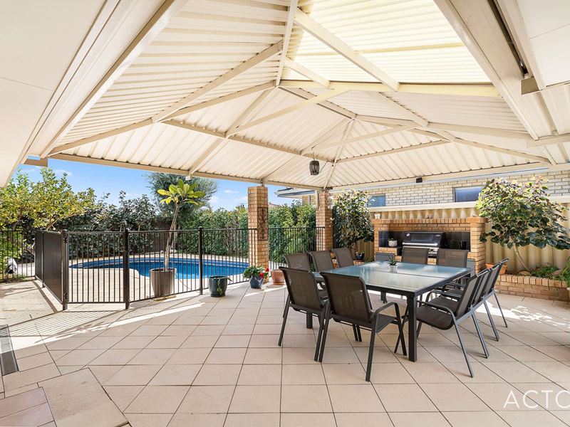 6 Cusack Way, Kardinya