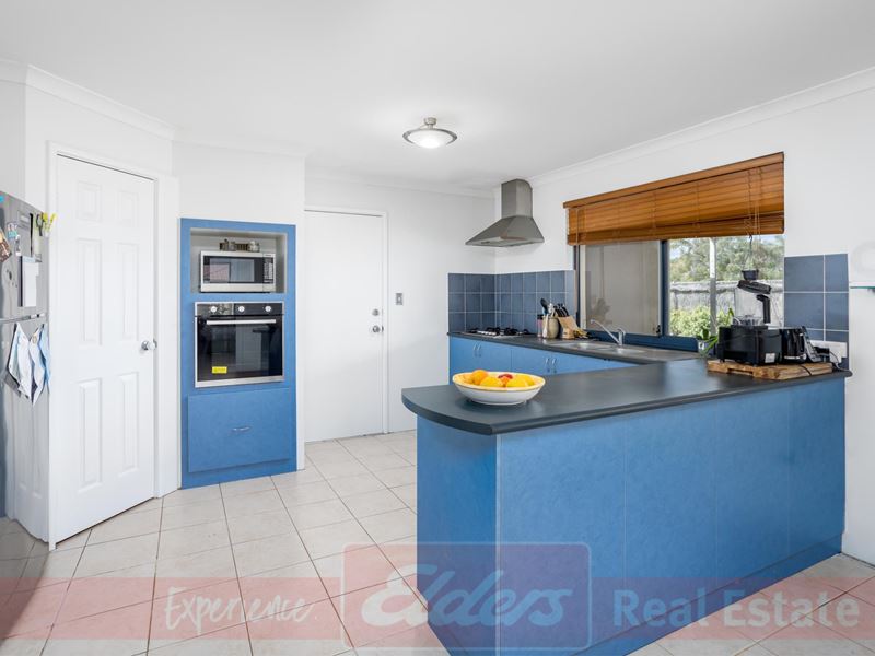 25 Hutt Drive, Dalyellup WA 6230