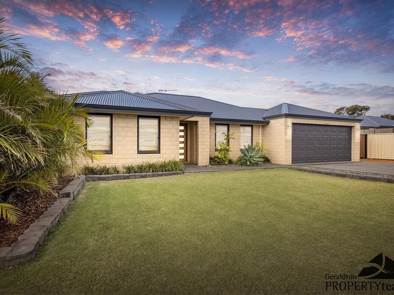 17 Peak Street, Drummond Cove WA 6532