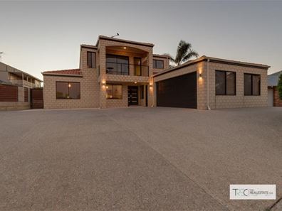 10 Everlasting Retreat, Halls Head WA 6210