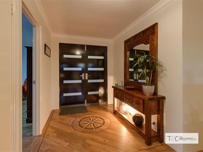 10 Everlasting Retreat, Halls Head WA 6210