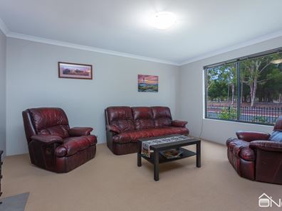 20 Larsen Road, Byford WA 6122