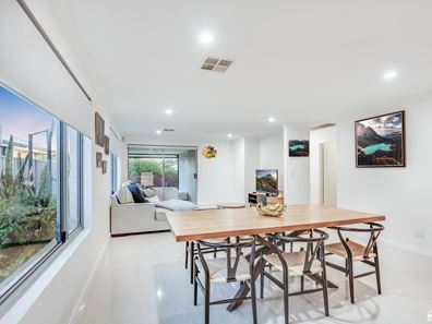 15 McLachlan Turn, Byford WA 6122