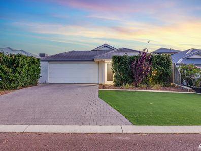 15 McLachlan Turn, Byford WA 6122