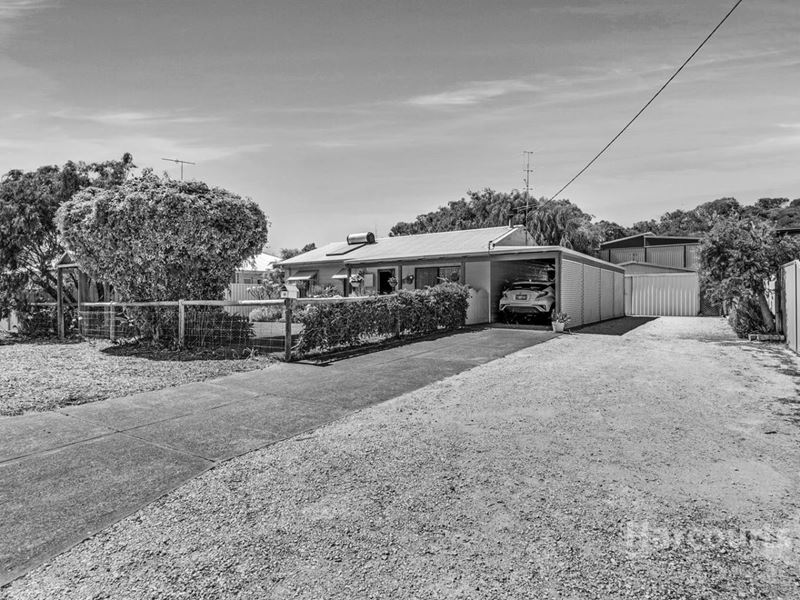 35 Fairway Terrace, Preston Beach WA 6215