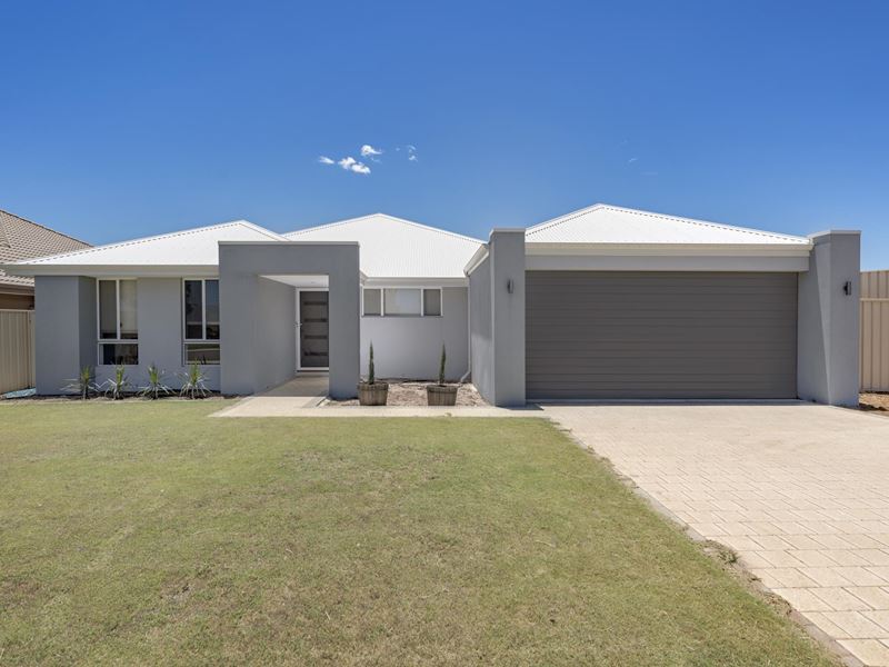 31 Reef Boulevard, Drummond Cove WA 6532