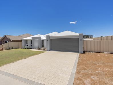 31 Reef Boulevard, Drummond Cove WA 6532