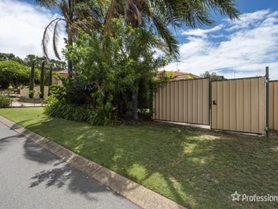 17 Arundel Drive, Halls Head WA 6210