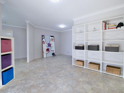 22 Zedora Loop, Port Kennedy WA 6172