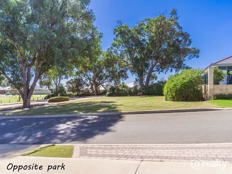 57 Pinehurst Loop, Meadow Springs