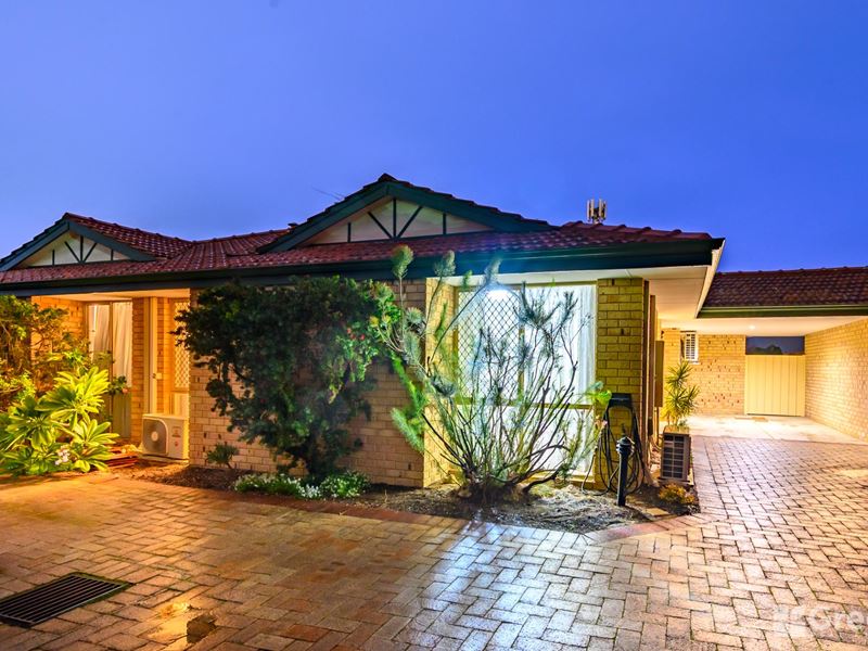 7/78-80 Oakmont Avenue, Meadow Springs