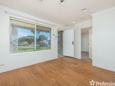 12 Jersey Way, Waikiki WA 6169