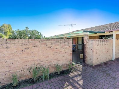 21A & B Herndon Close, Cannington WA 6107