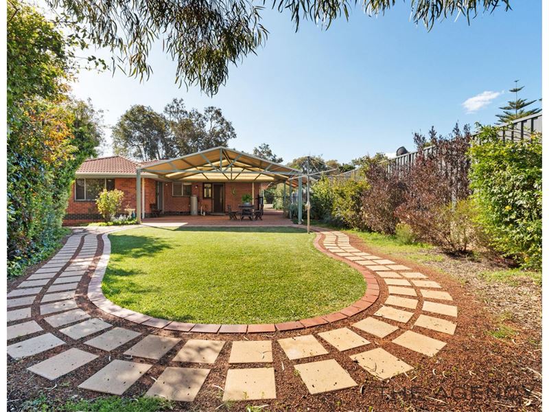 7 Sampson Road, Kalamunda