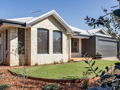 11 Woodynook Court, Dunsborough WA 6281